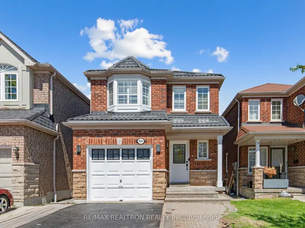 664 Sunbird Trl, Pickering, ON L1X 2X6