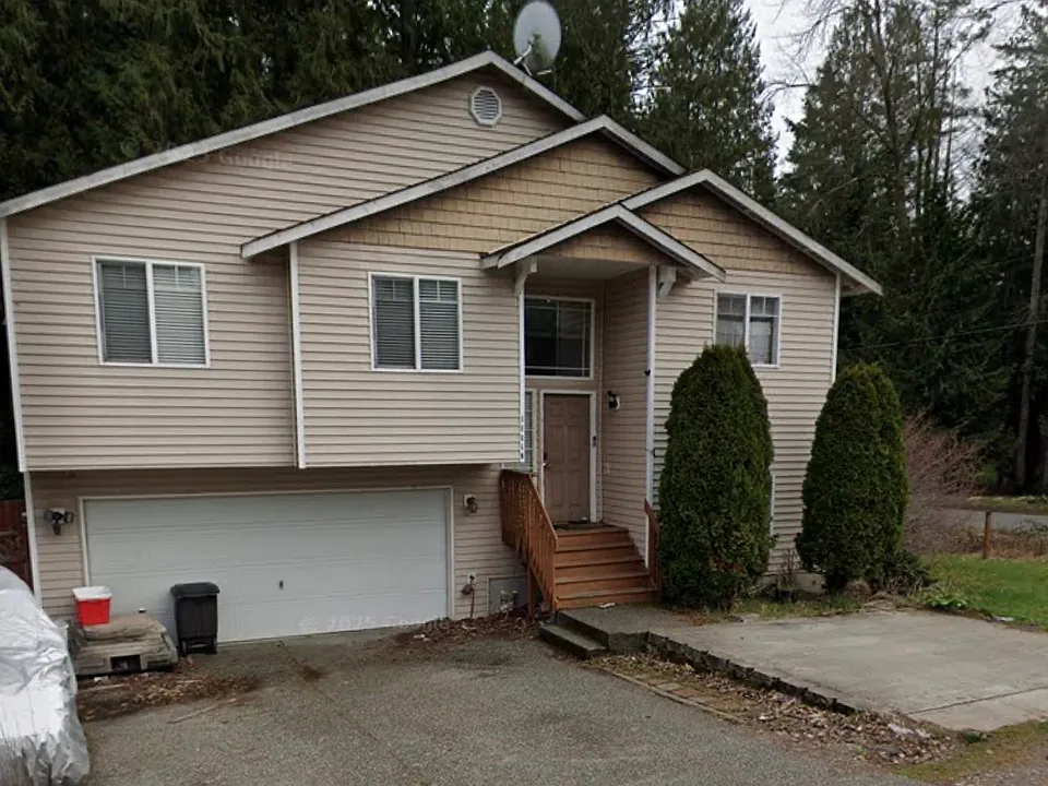 10817 7th Ave SE