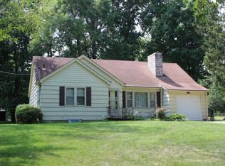 9712 Richmond Dr, Kansas City, MO 64134