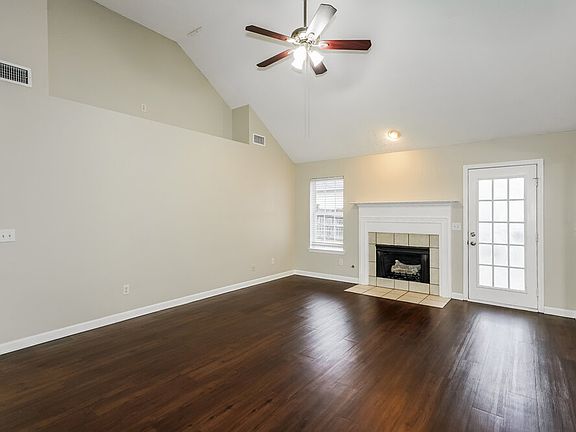 5th image of 7036 Hickory Pass Ln