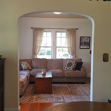 View from D. Rm to Liv. Rm