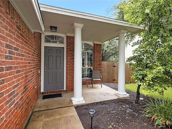 3rd image of 1232 Brashear Ln