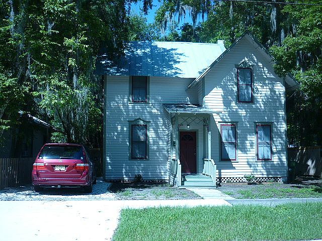 215 Kirkland Front View