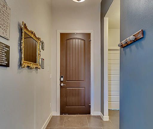 4th image of 7129 N Skies Ln