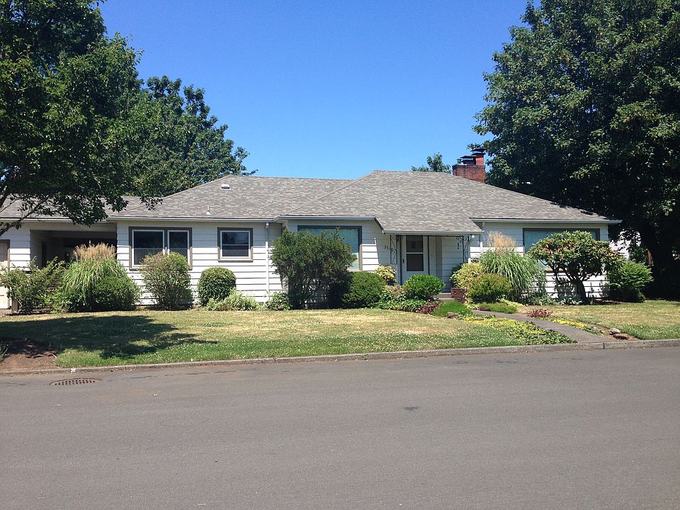 New roof. Two car garage