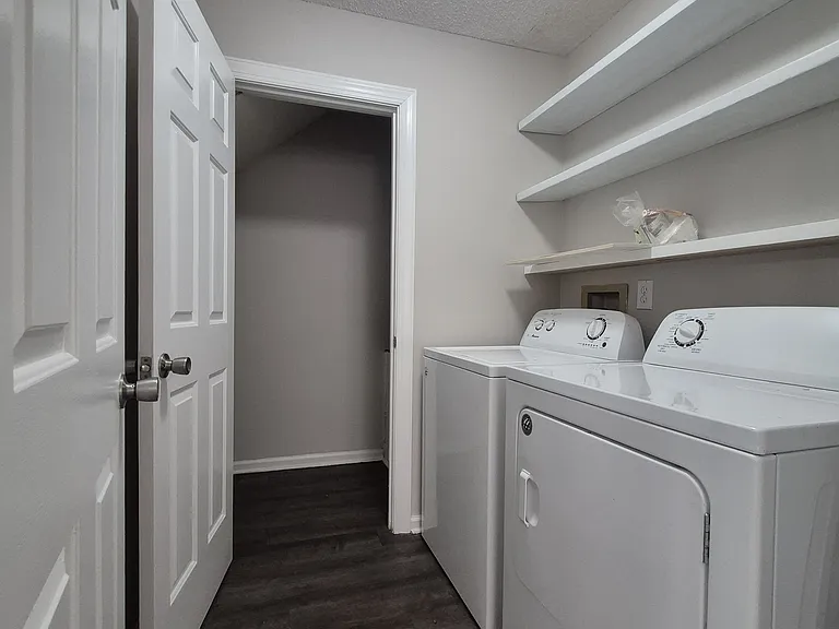 2909 A Cedar Creek Rd — Photo 7
