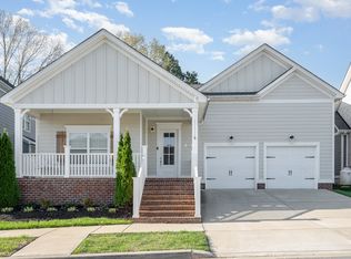 132 Daniel St, Pleasant View, TN 37146