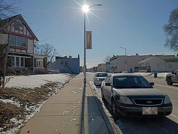 4th image of 1443 Douglas Ave