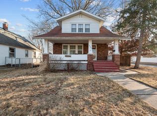 4202 10th Ave, Moline, IL 61265