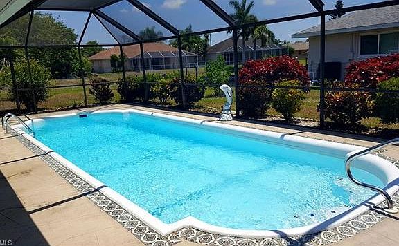 3rd image of 4163 Country Club Blvd