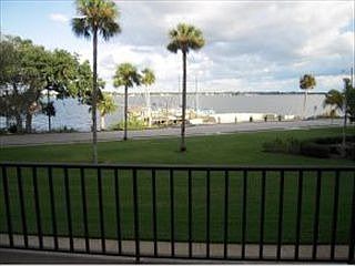 1st image of 1025 Rockledge Dr APT 204A