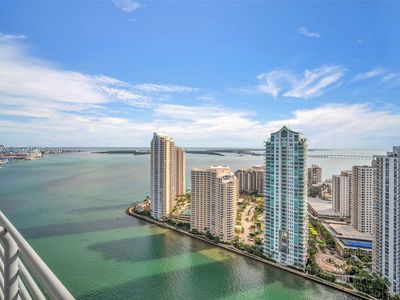 325 Biscayne Blvd #Lph-17, Miami, FL, 33131