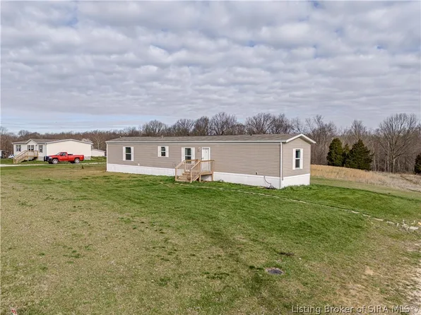 7838 Pine Hill Drive SE, Elizabeth, IN 47117