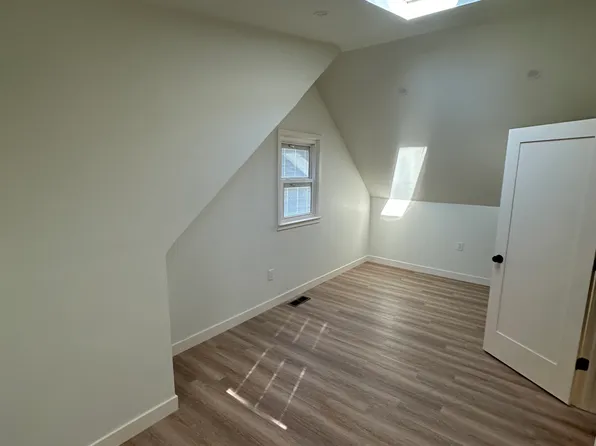 73 Midwood Ave #2, Farmingdale, NY 11735