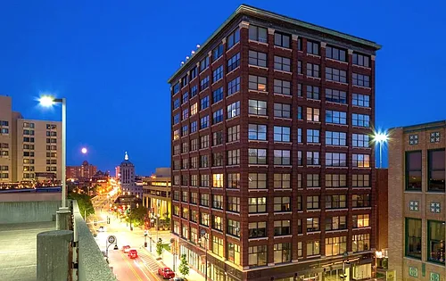 202 W State St Photo 1