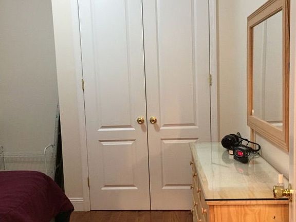 3rd image of 905 43rd St #44