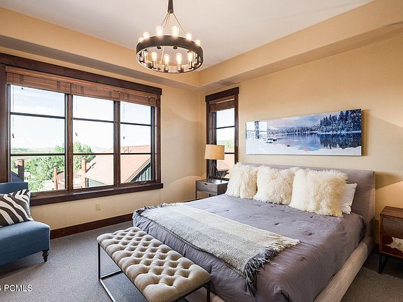 5th image of 1825 Three Kings Dr #4302