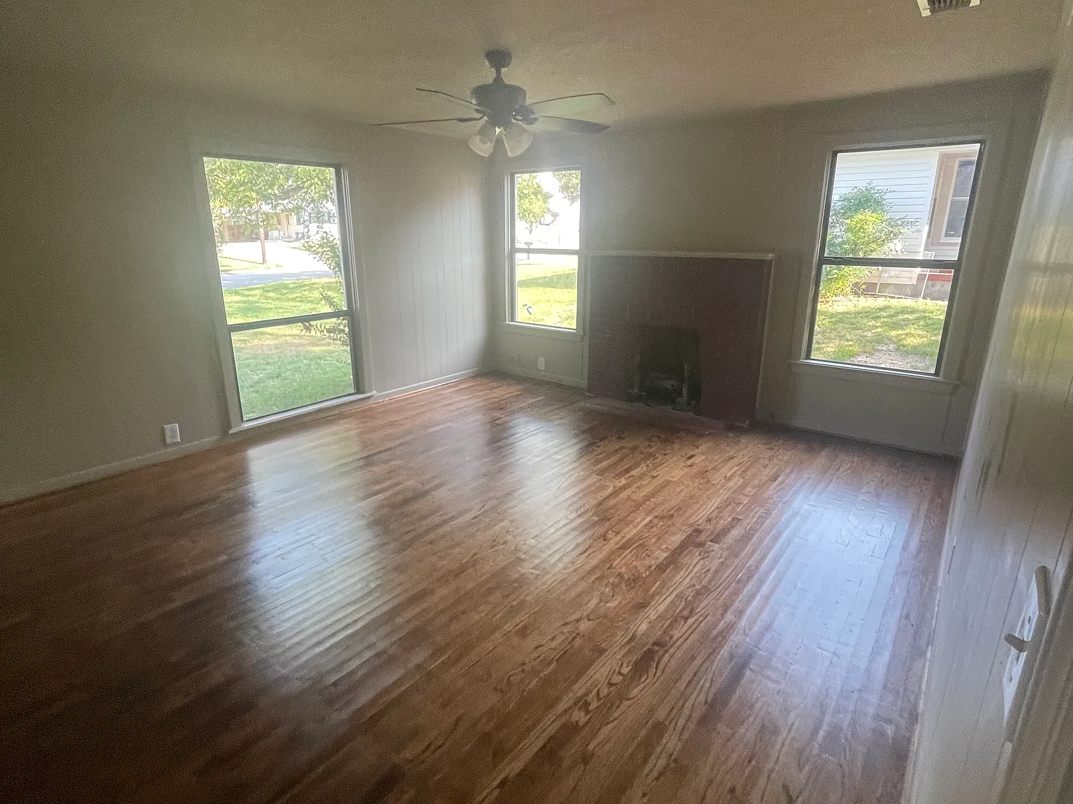 3 bed, 1894 sqft, $1,300 — Photo 4
