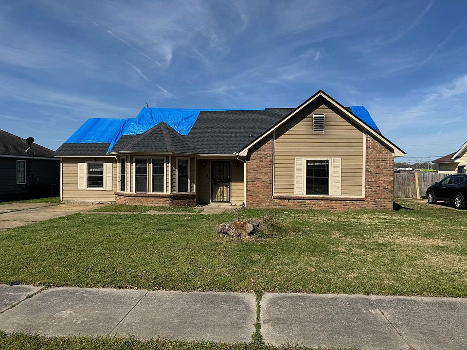 1st image of 2145 Longlane Dr
