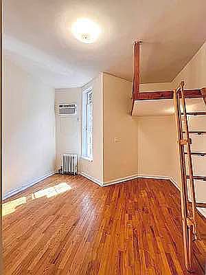 3rd image of 252 W 91st St #23B