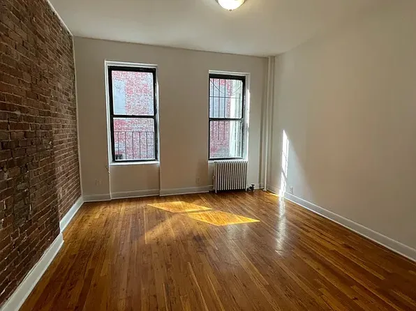 1109 1st Avenue image 1 of 9