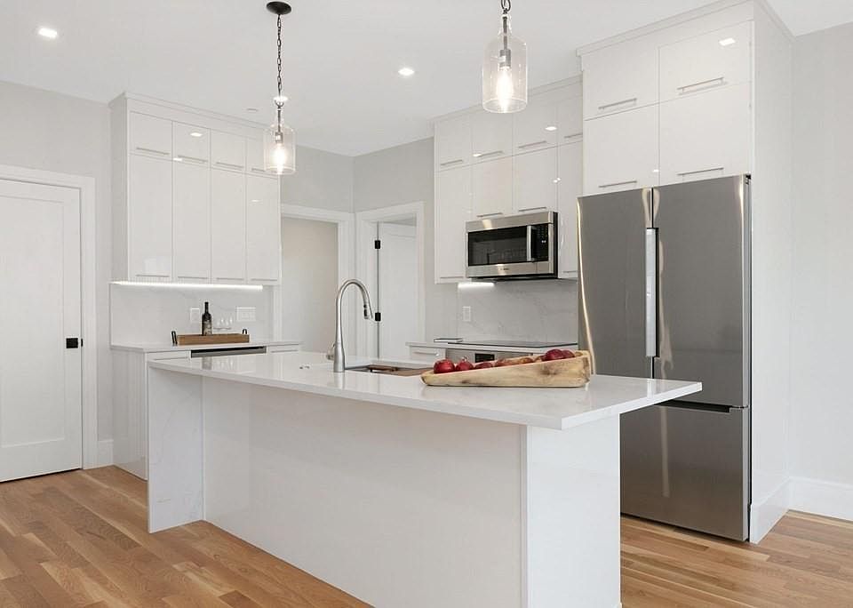 1st image of 23 Berkshire St #3