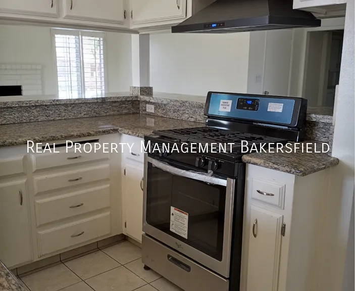 2851 Van Buren Pl — Photo 8