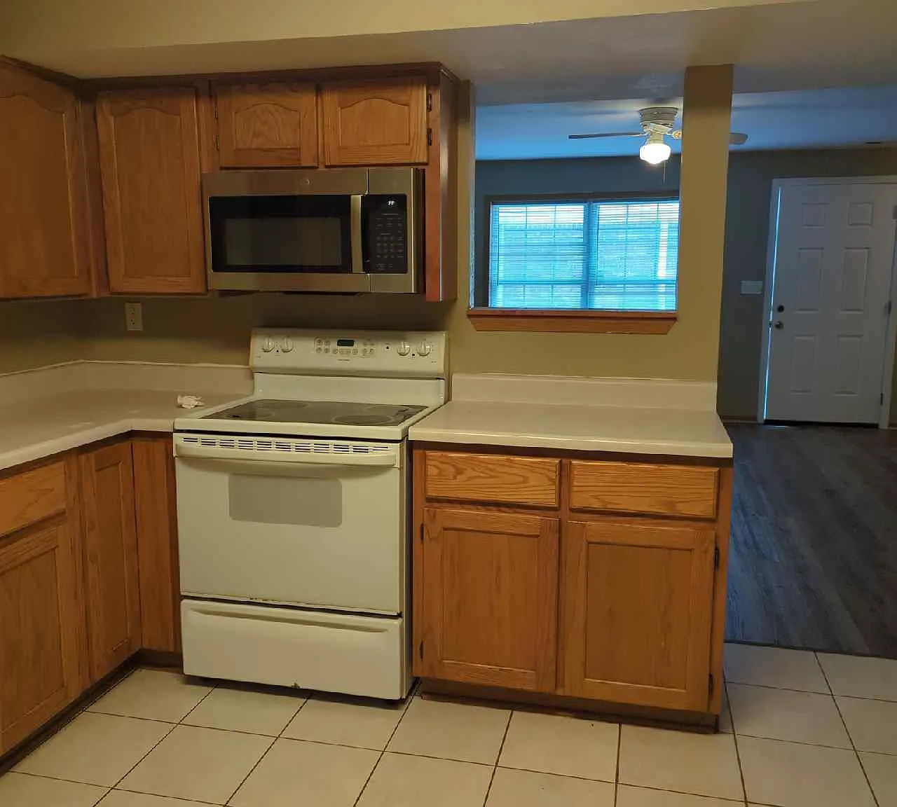 408 Ming St - D — Photo 4
