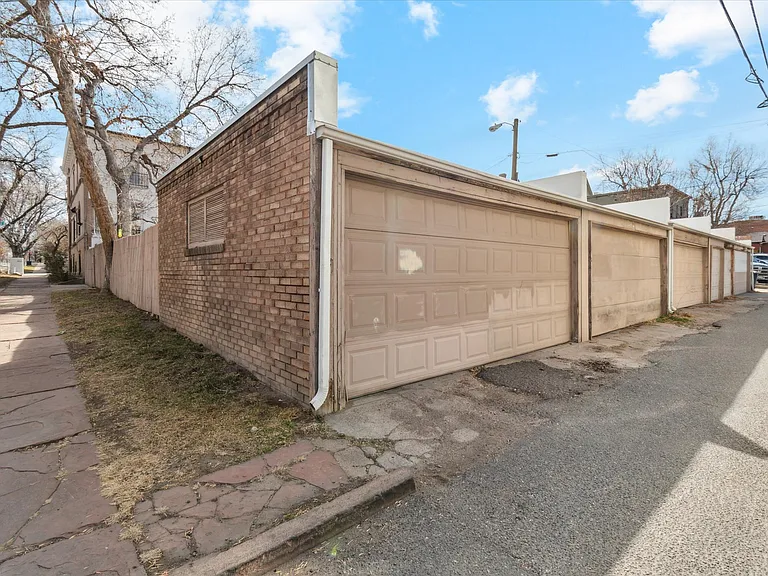 1581 N Ogden St — Photo 25
