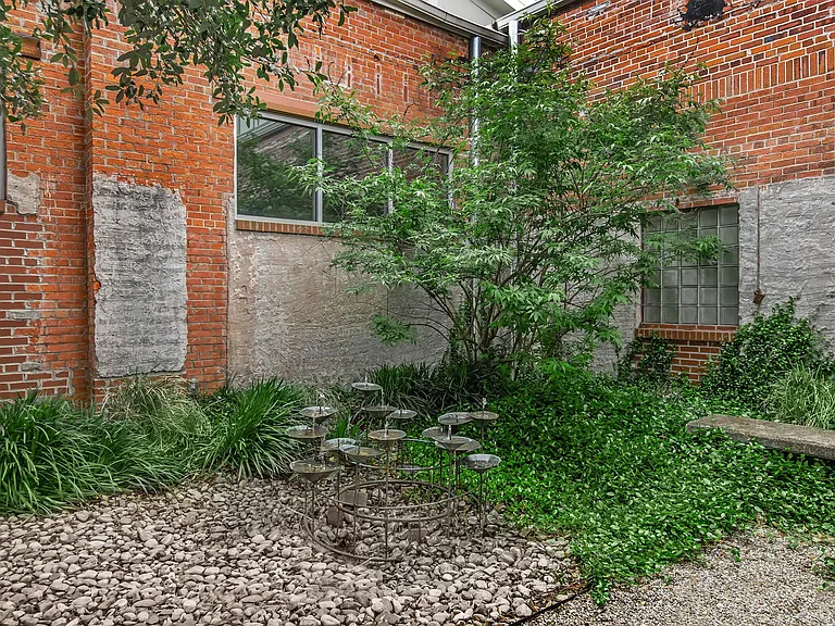 South Front — Photo 9