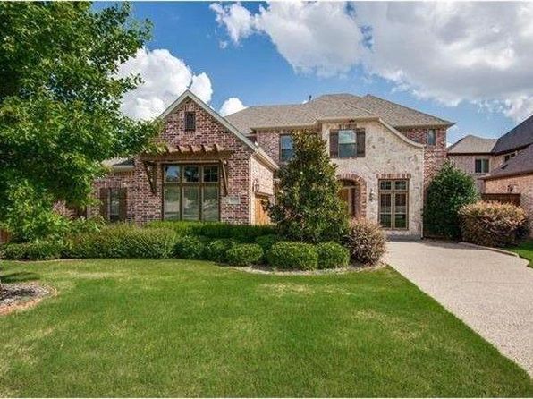 9679 Carriage Hill Ln