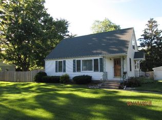 320 W Main St, Lowell, IN 46356