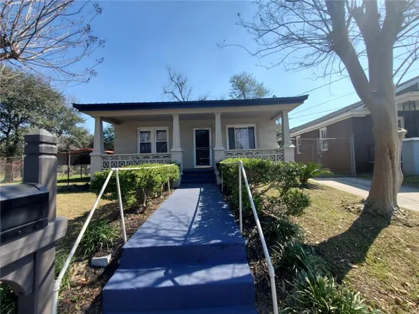 120 Jenks St, Savannah, GA 31415