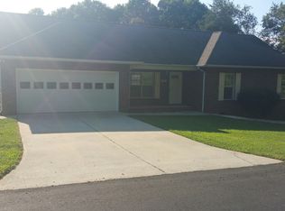 3567 Hillview Dr NE, Conover, NC 28613