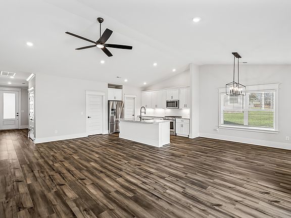 3rd image of 524 Kingwood Ln Lot 7