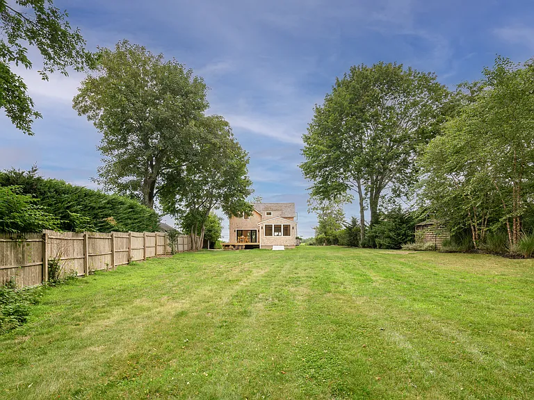 139 Route 114 — Photo 4