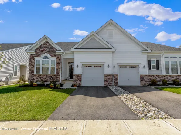 24 Chepstow Road, New Egypt, NJ 08533