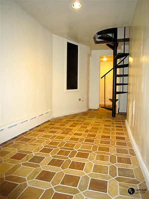 Rented by JK Dansar Corp | media 38