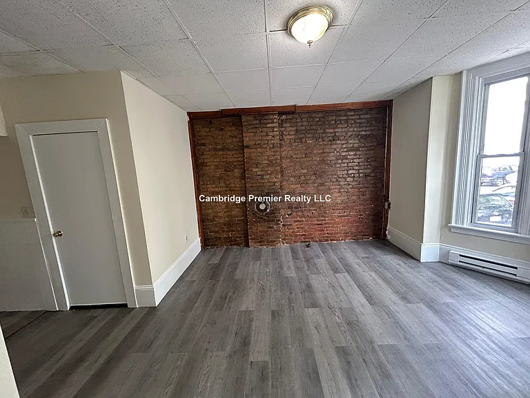9 School St #3 — Photo 3