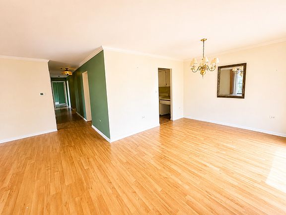 3rd image of 125 Acacia Cir Unit 404