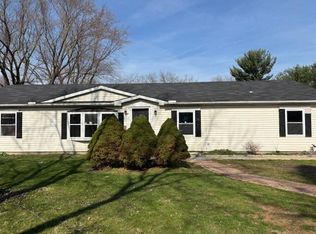225 Pleasant Lee Dr, Newark, OH 43056