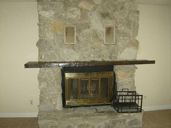 4th image of 388 Homestead Dr
