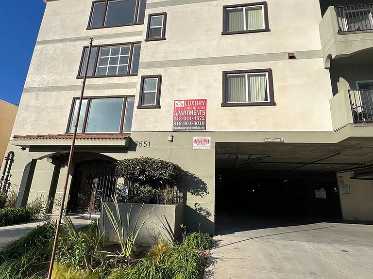 Yaya Laurel 1 Apartments — Photo 15