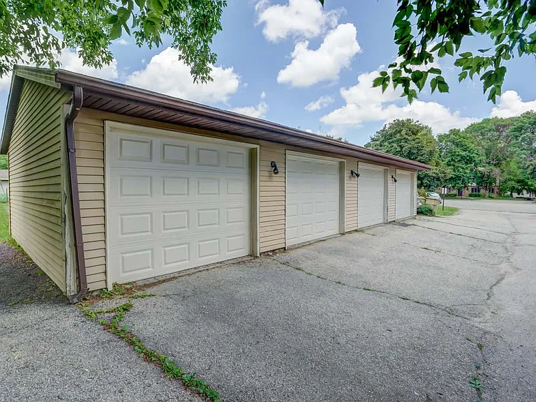 42 Park Heights Ct #3 — Photo 18