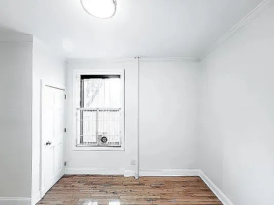 5th image of 209 W 102nd St APT 3C
