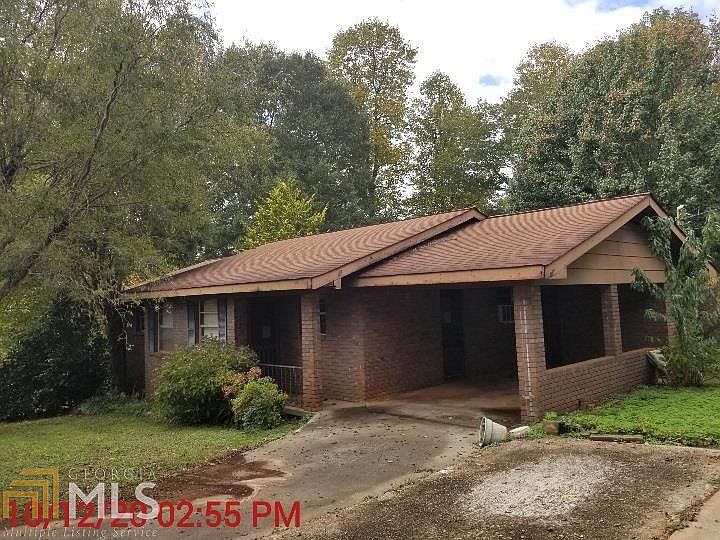 1st image of 109 Sky Pine Dr