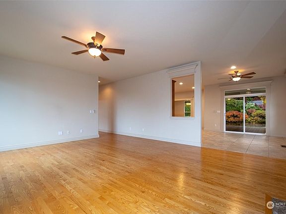 2nd image of 35809 NW 136th Cir