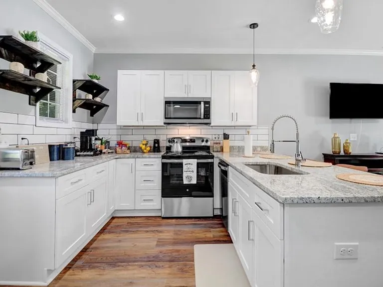 1206 Gooding Dr — Photo 10