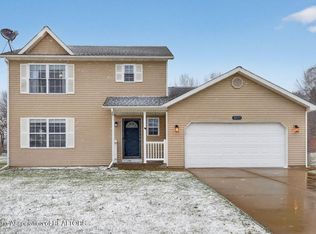 50555 Chardonnay St, Paw Paw, MI 49079