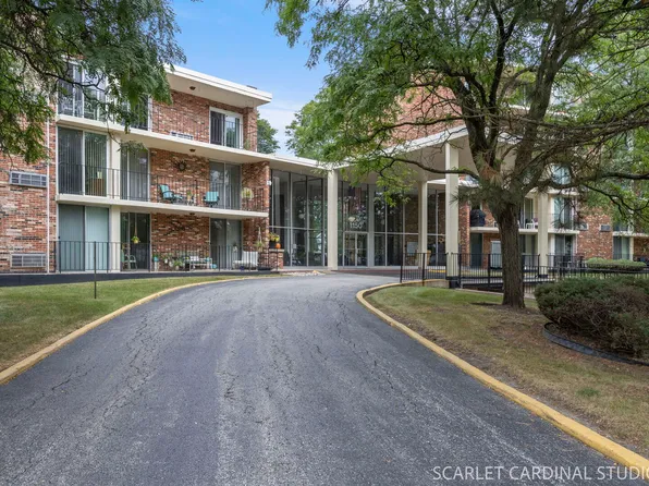 1150 E Jackson St APT 2S, Lombard, IL 60148